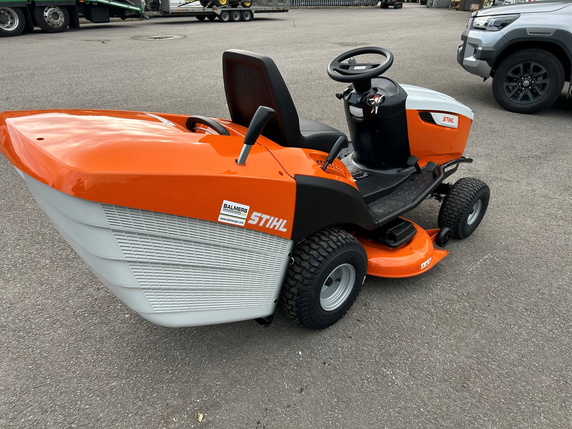 Stihl RT5112-Z Ride On Mower / Balmers GM